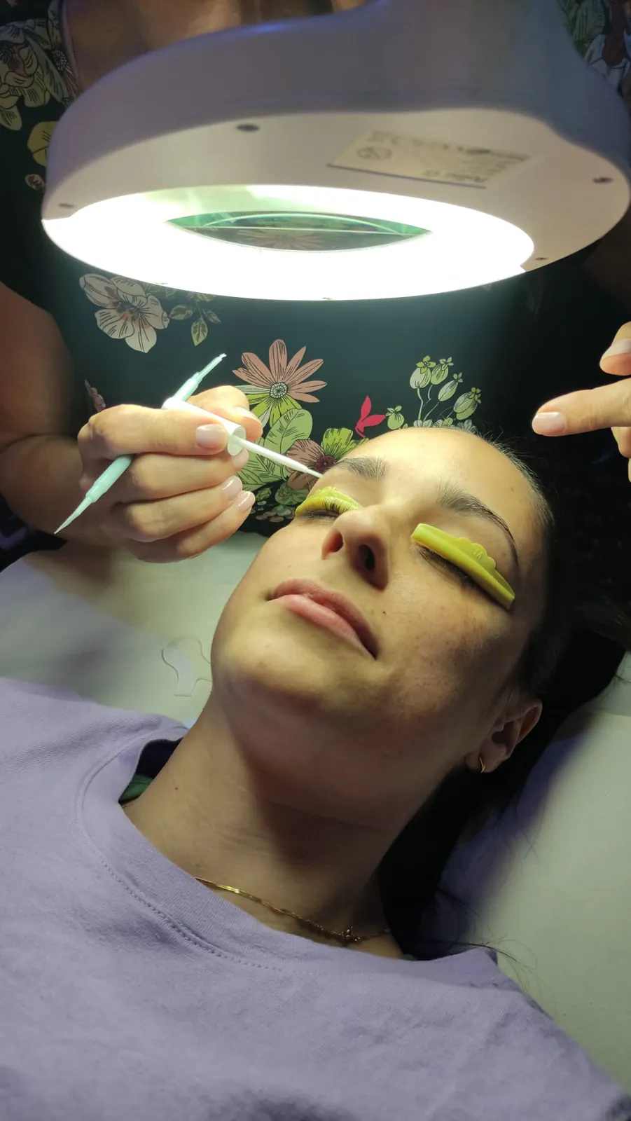Lifting y tinte de pestañas profesional en Centro de Estética Lucy Lara